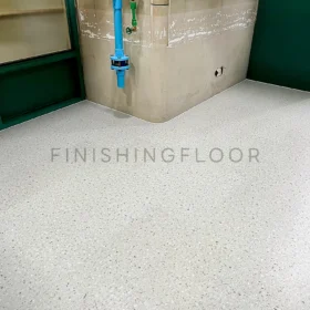 ภาพการติดตั้งกระเบื้องยางลายหินอ่อน