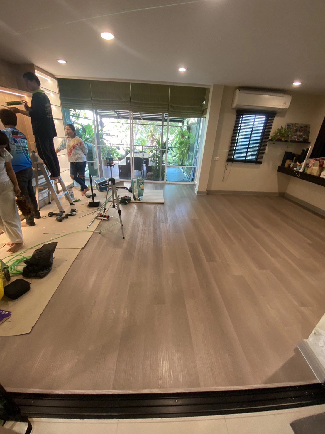 รูปภาพบ้านที่ปูกระเบื้องยาง6มิล PT06