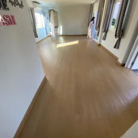 รูปภาพบ้านที่ปูกระเบื้องยาง6มิล PT05