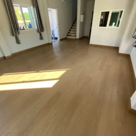 รูปภาพบ้านที่ปูกระเบื้องยาง6มิล PT05