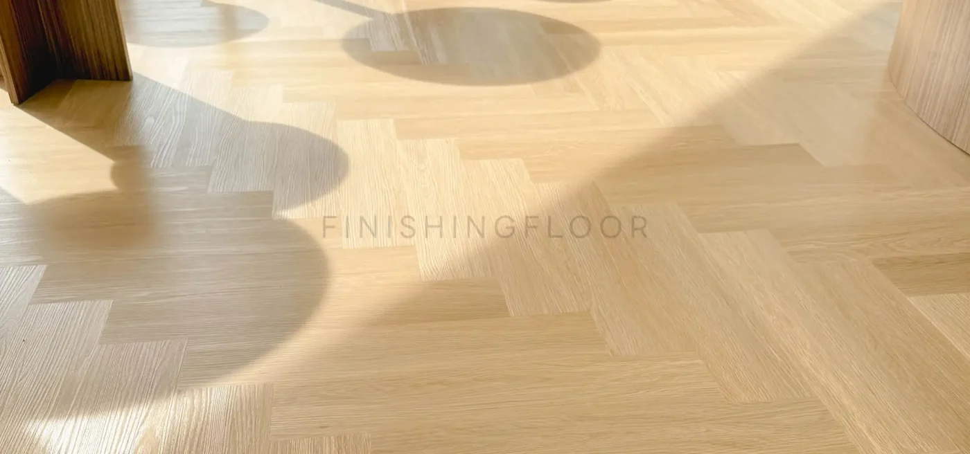 รูปกระเบื้องยางก้างปลา